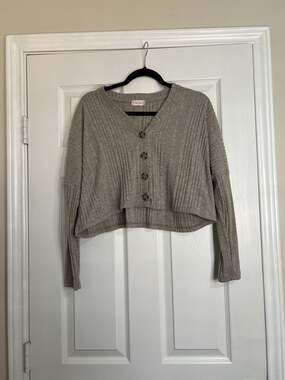 Altar'd State Grey Ribbed V-Neck Cropped Cardigan